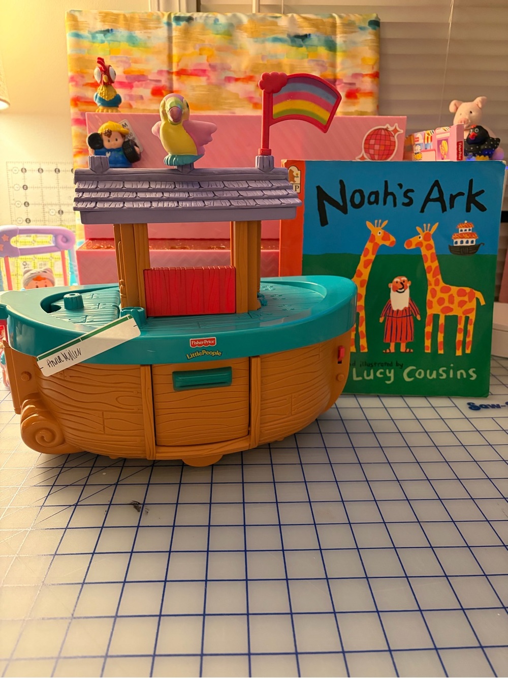 Fisher Price Little People Complete Noah’s Ark with flag and doors